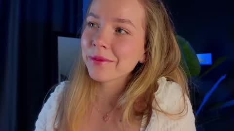 Milly    online show from March 4, 6:58 am