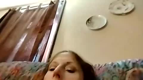 miloanj online show from May 13, 9:46 pm