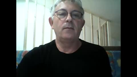 Snapshot of milu72 chatting on February 10, 11:34 pm milu72 online show from February 10, 11:34 pm