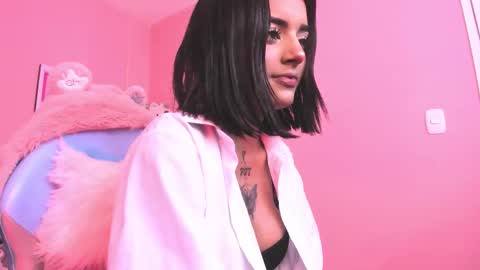 milu_carbajal_x online show from March 7, 3:50 am