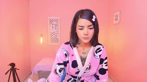 milu_carbajal_x online show from February 12, 4:38 am