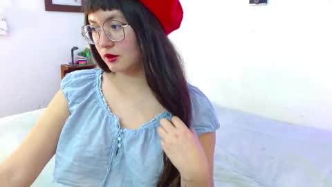 mily_baker online show from December 16, 3:46 am