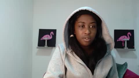 Snapshot of milykabombastik chatting on October 2, 12:37 pm milykabombastik online show from October 2, 12:37 pm