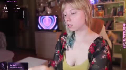 Mimi Bunny  online show from July 20, 4:04 am