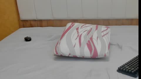 mimixo99 online show from October 24, 8:09 pm