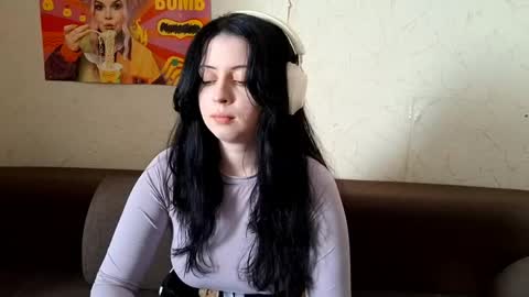 Mindy online show from April 17, 5:21 am