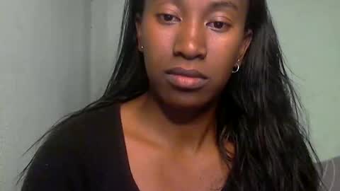 minouch211907 online show from May 17, 5:55 pm