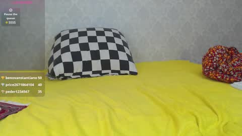 mira_one_ online show from February 13, 3:24 pm