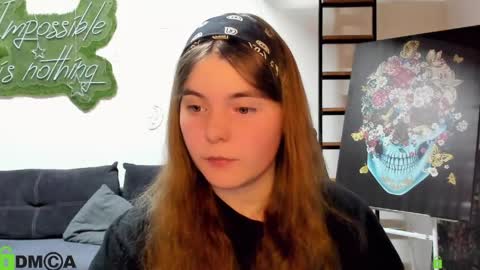 miraa_bloom online show from April 8, 4:21 pm