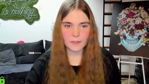 miraa_bloom online show from March 5, 6:06 pm