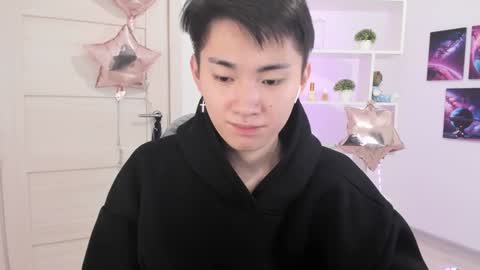              online show from December 8, 11:18 pm