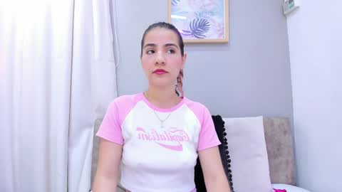    online show from November 22, 12:25 pm