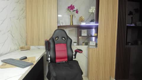 Miranda online show from March 5, 2:53 am