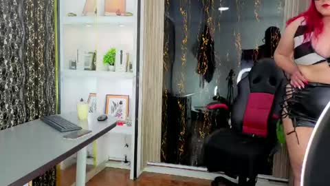 Miranda online show from May 19, 3:19 pm