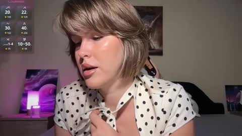 Shelley online show from February 25, 7:01 am