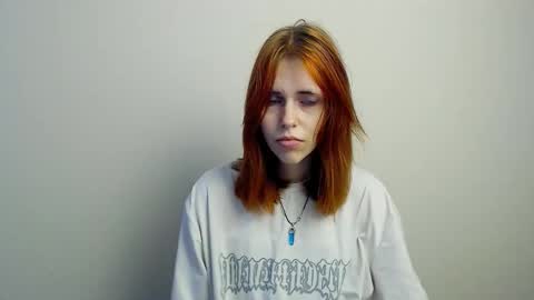 misaki_chan_ online show from November 10, 5:43 am