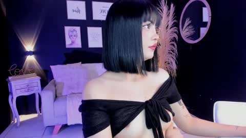 Snapshot of mishanabi_ chatting on October 21, 8:12 pm Misha online show from October 21, 8:12 pm