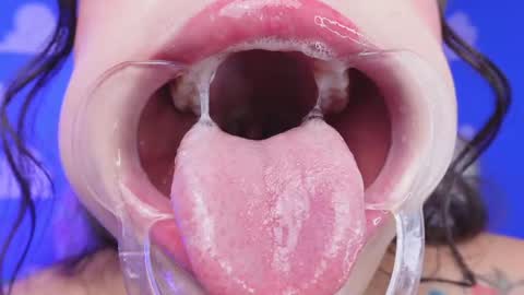 Sara online show from September 25, 7:54 pm