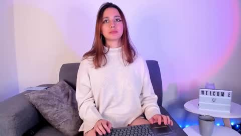 Snapshot of miss_alexa2 chatting on February 12, 4:44 pm Alexa Sarmiento online show from February 12, 4:44 pm