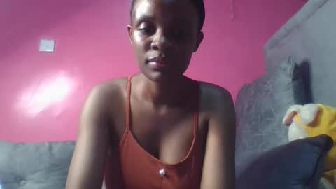 miss_belllo online show from September 27, 9:01 pm