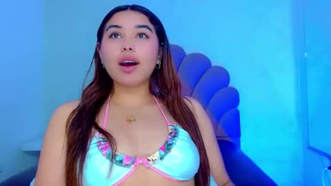 miss_charlotte78 online show from January 15, 9:01 pm