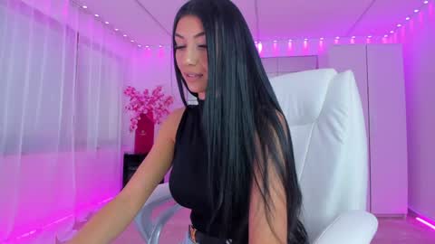 miss_diamond__ online show from May 9, 5:57 am