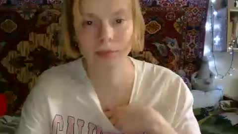 Elis online show from June 12, 11:42 am