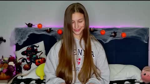 Emily online show from November 3, 5:14 pm