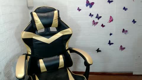 miss_jackilynxxx online show from April 29, 5:30 pm