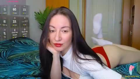 Laura online show from March 24, 9:15 am