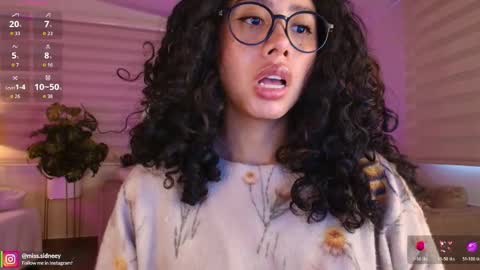 Amy Olivera online show from June 3, 1:03 pm