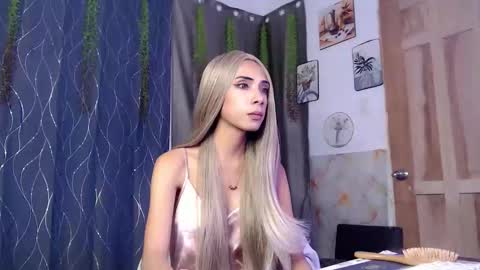 IM SUGAR online show from March 30, 8:58 am