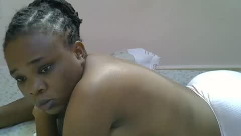 miss_velour online show from April 15, 10:40 am