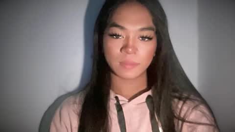 miss_veron_xoxo online show from May 23, 6:37 pm