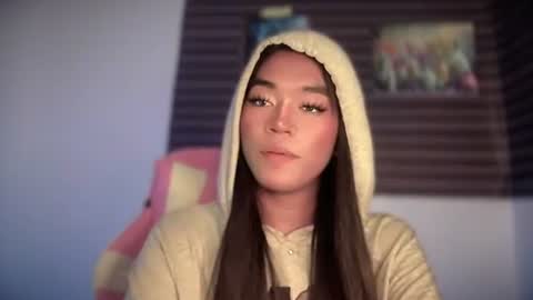 miss_veron_xoxo online show from May 17, 5:44 pm