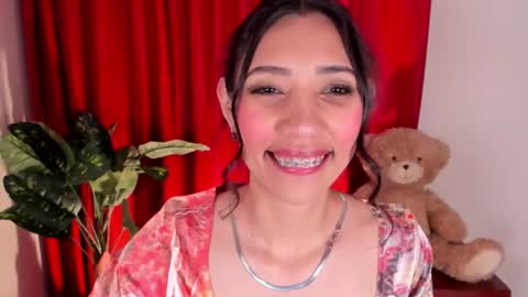 Miss Veronica online show from October 27, 1:22 pm