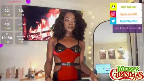 Snapshot of miss_west chatting on December 26, 3:16 am Tay Tay Independent Model   online show from December 26, 3:16 am