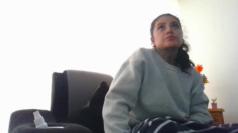 melodie  online show from March 7, 10:54 pm