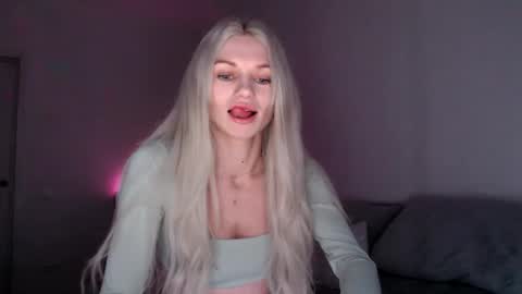 EMMA online show from January 8, 8:14 pm