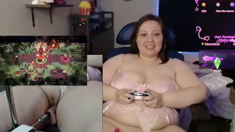 missfoxe12 online show from January 9, 6:24 pm