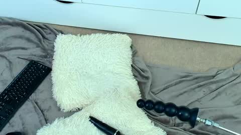 missjasminee online show from April 14, 5:38 pm