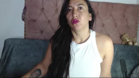 luccy online show from February 15, 1:21 pm