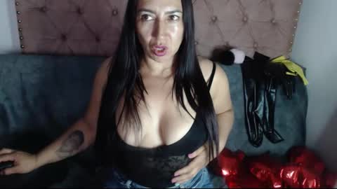 luccy online show from March 18, 11:21 pm