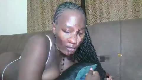 pretty gal online show from April 3, 7:32 pm