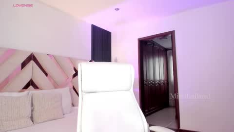 Fernanda Davila online show from October 17, 12:53 pm