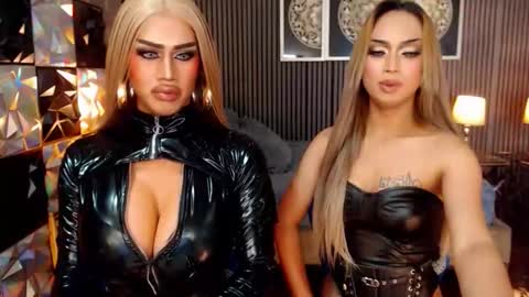 misstrishontop online show from February 28, 5:28 pm