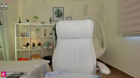 Mafe Jimenez online show from October 3, 1:19 pm