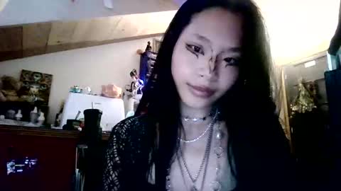 Miss Versatile online show from April 27, 6:38 pm