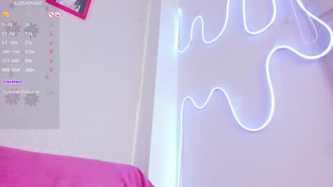 Pau OFmissweetpeach online show from March 15, 10:46 pm