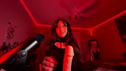 mistatmidnight online show from April 8, 11:52 pm